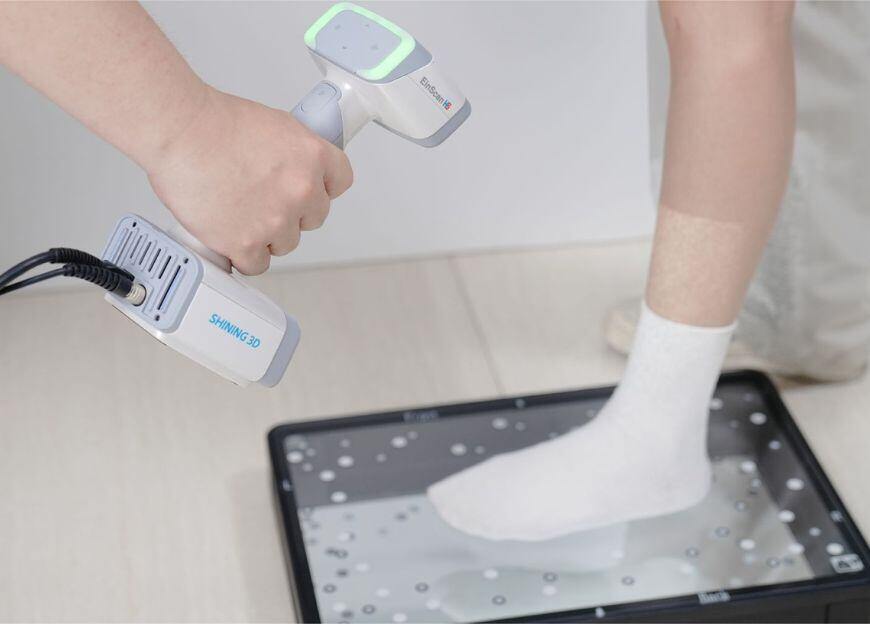 FootStation 2 mit EinScan H2